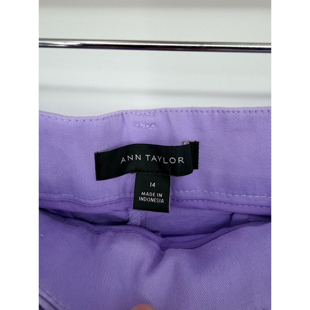 Ann Taylor‎ Chino Shorts 14 Purple Mid Rise Pastel Preppy Coastal Grandmother - Picture 3 of 8